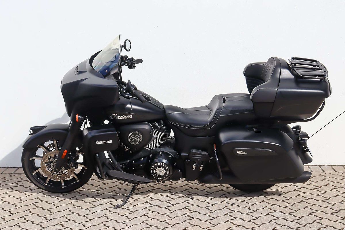2020 Indian Roadmaster Dark Horse Roadmaster