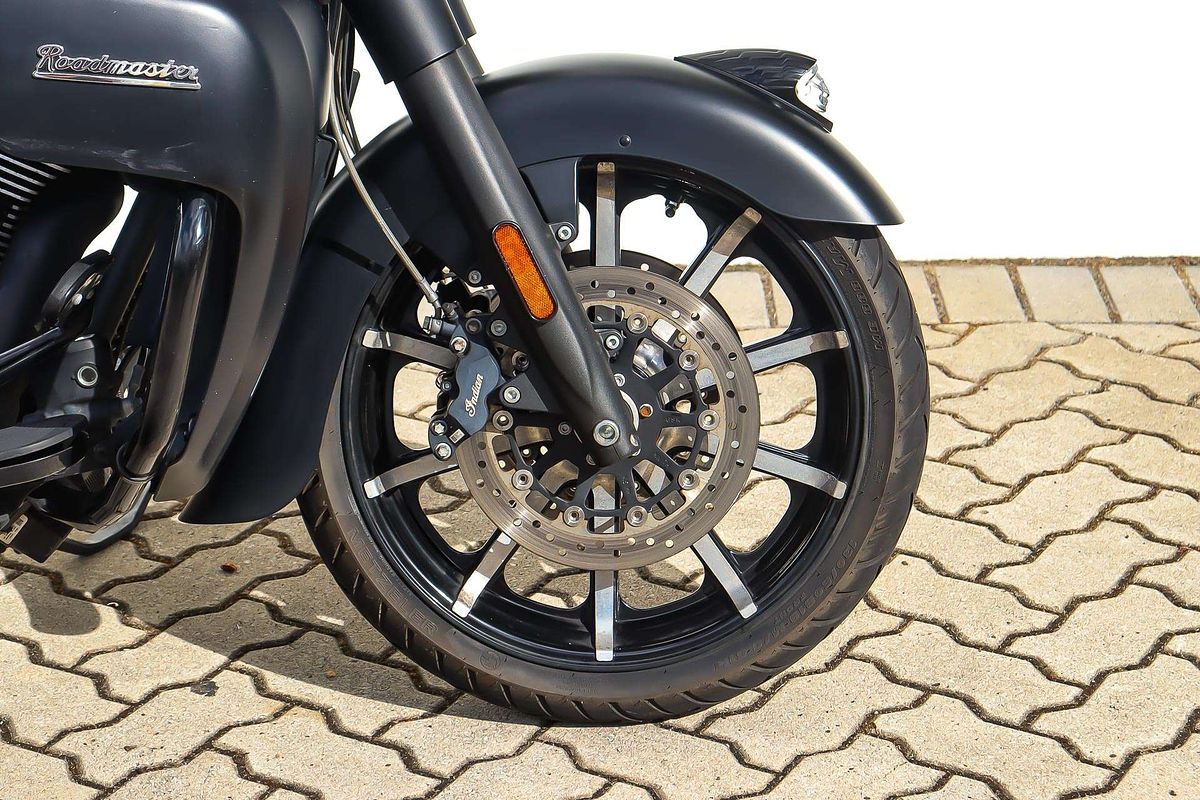 2020 Indian Roadmaster Dark Horse Roadmaster