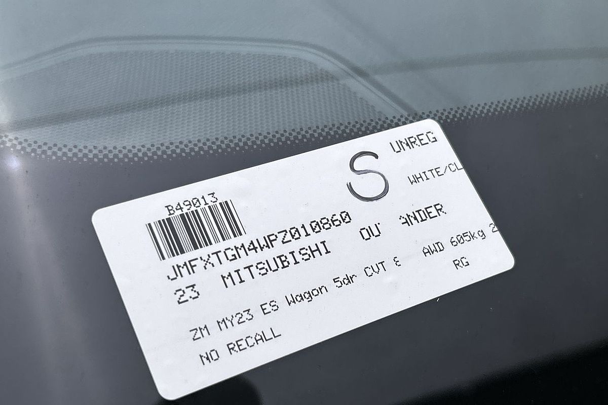 2023 Mitsubishi Outlander ES ZM