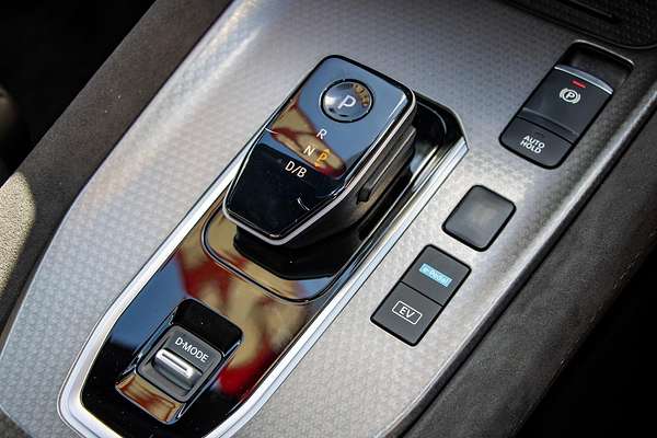 2024 Nissan QASHQAI N-DESIGN e-POWER J12