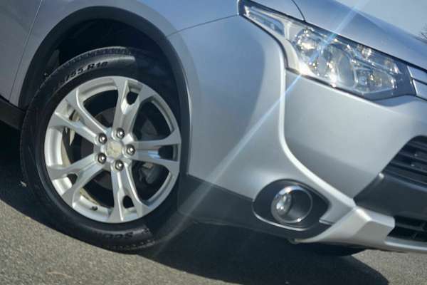 2014 Mitsubishi Outlander ES (4x2) ZJ MY14