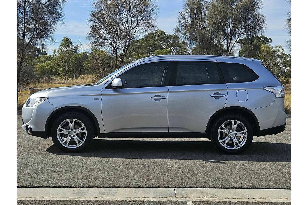 2014 Mitsubishi Outlander ES (4x2) ZJ MY14
