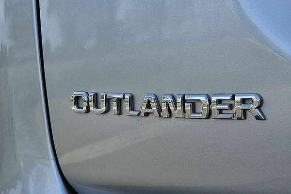 2014 Mitsubishi Outlander ES (4x2) ZJ MY14
