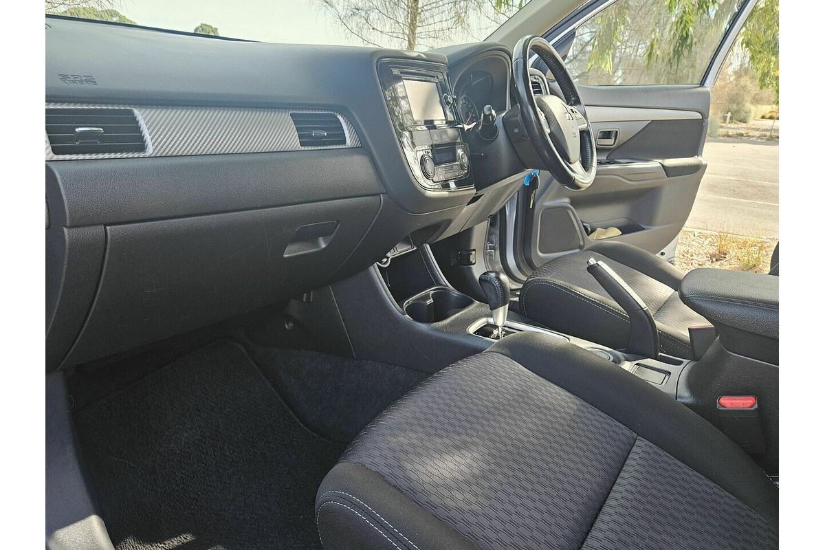 2014 Mitsubishi Outlander ES (4x2) ZJ MY14