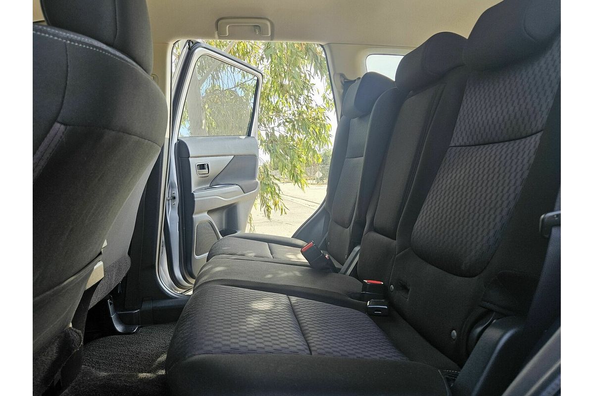 2014 Mitsubishi Outlander ES (4x2) ZJ MY14