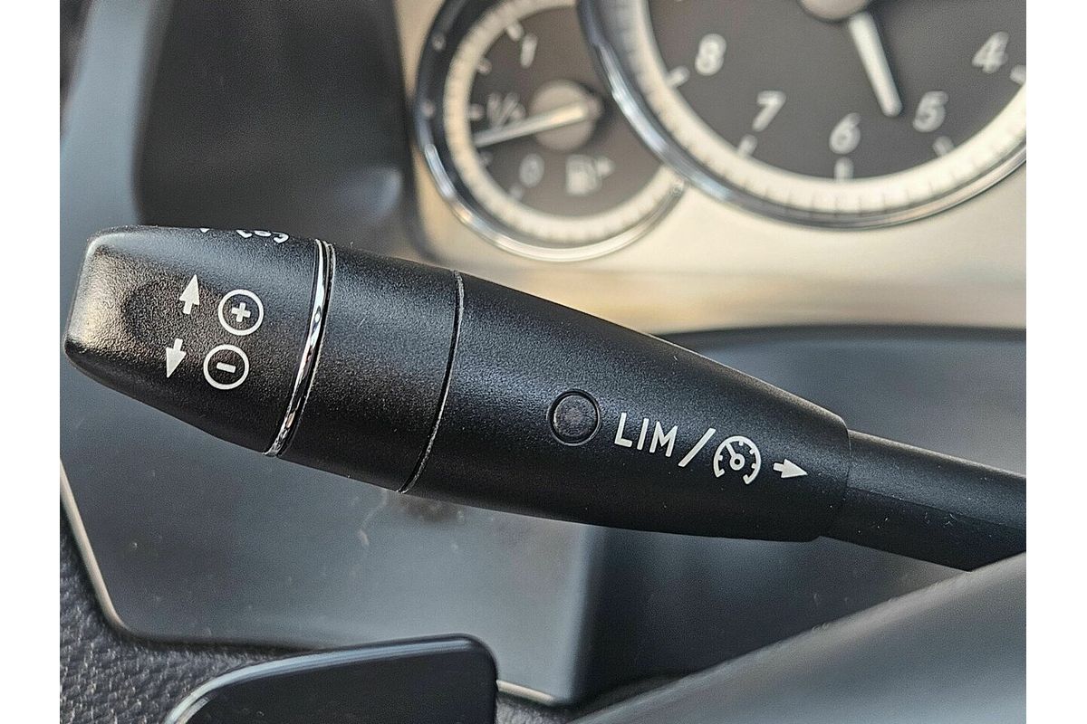 2011 Mercedes-Benz E350 Avantgarde 207