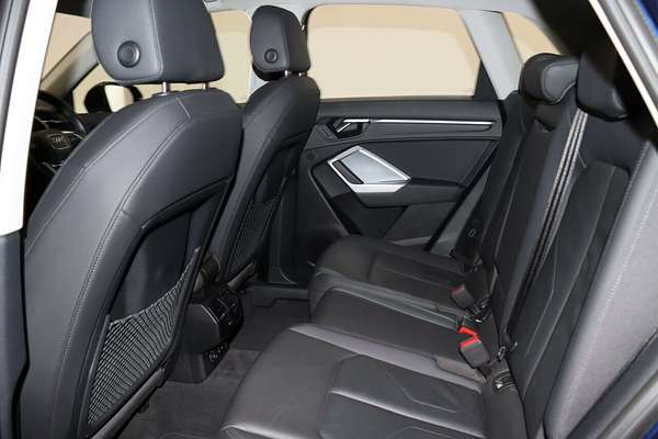2023 Audi Q3 35 TFSI Dynamic Black F3