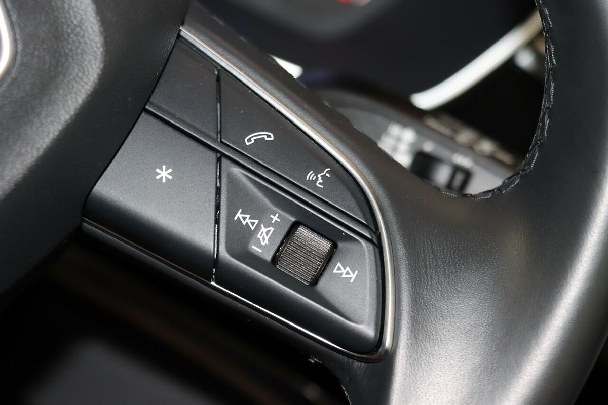 2023 Audi Q3 35 TFSI Dynamic Black F3