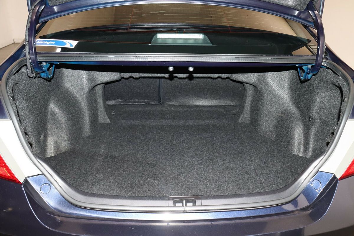 2015 Toyota Camry Atara SL ASV50R