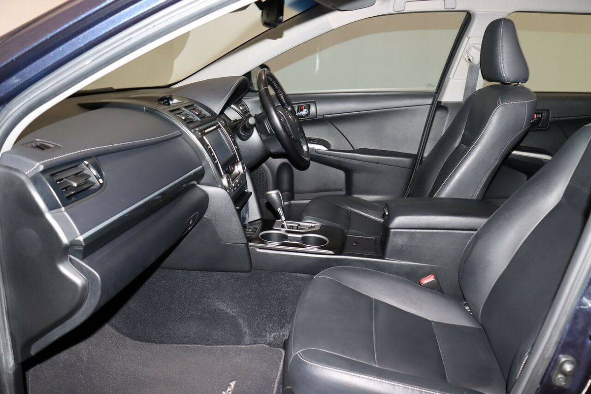 2015 Toyota Camry Atara SL ASV50R