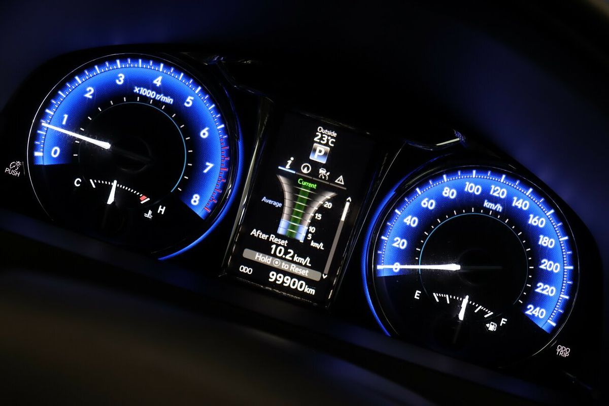 2015 Toyota Camry Atara SL ASV50R