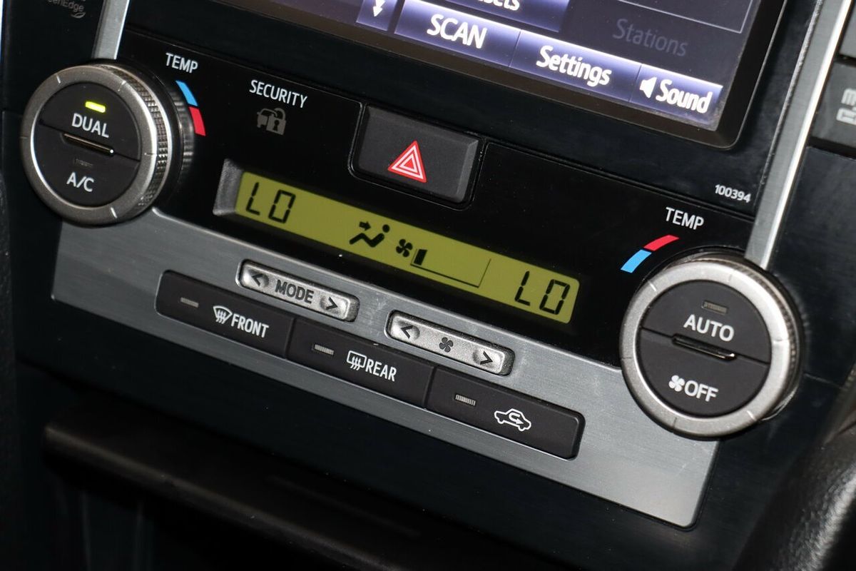 2015 Toyota Camry Atara SL ASV50R