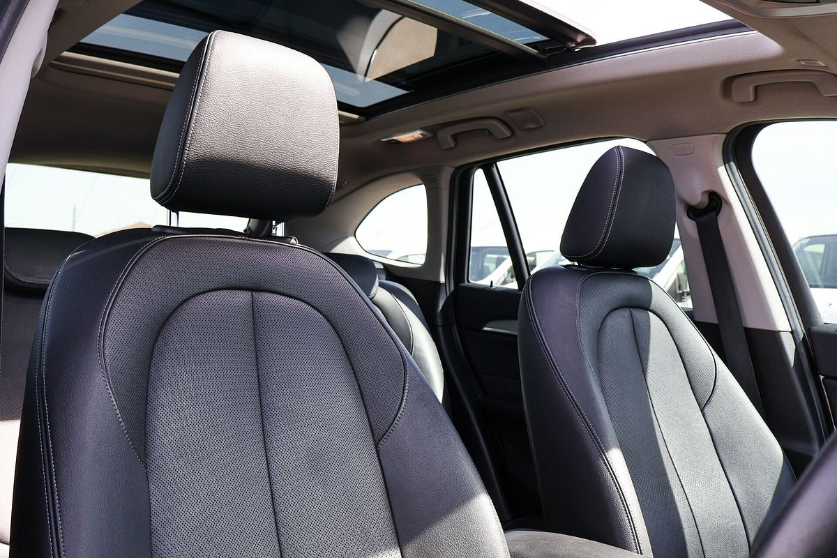 2015 BMW X1 xDrive20d F48