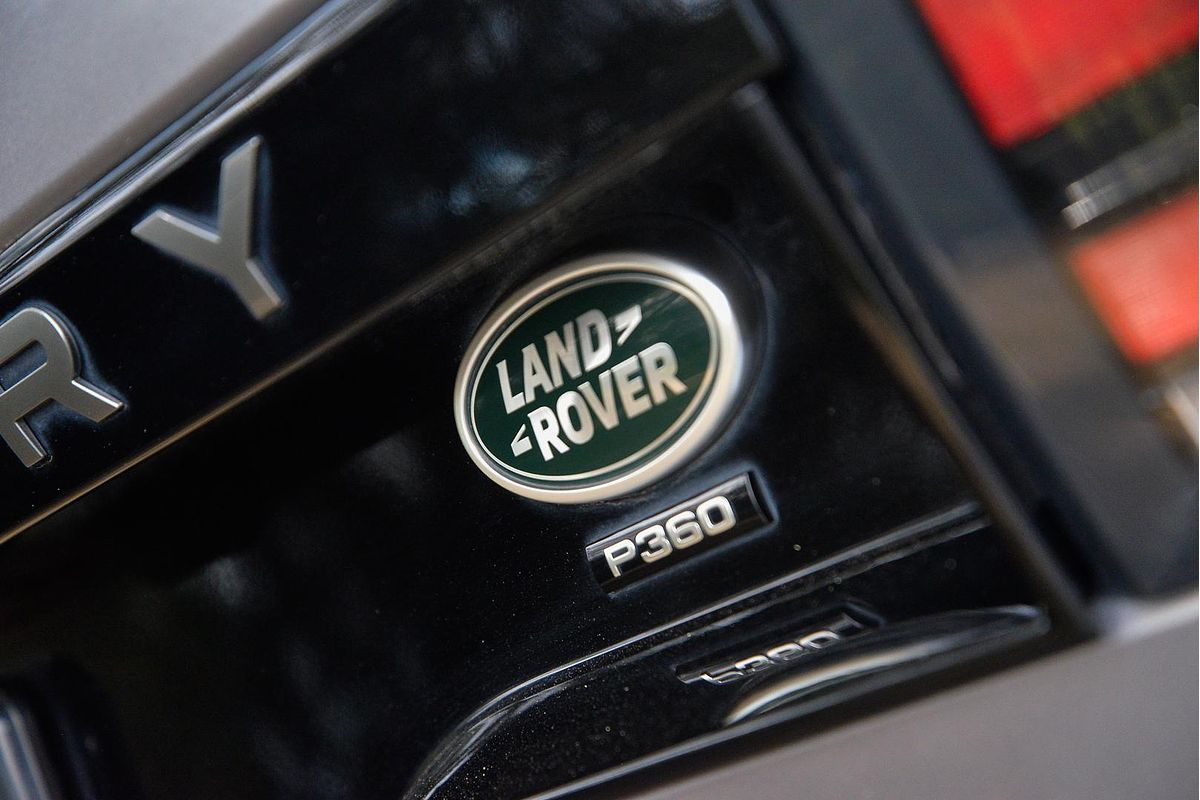 2022 Land Rover Discovery P360 R-Dynamic HSE Series 5