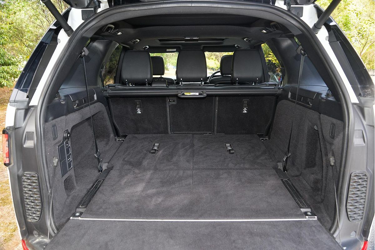 2019 Land Rover Discovery SD6 HSE Series 5