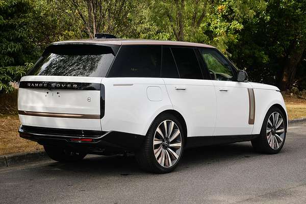 2024 Land Rover Range Rover P615 SV L460