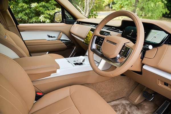 2024 Land Rover Range Rover P615 SV L460