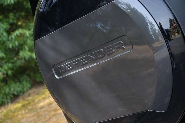 2025 Land Rover Defender 110 D350 X-Dynamic HSE L663