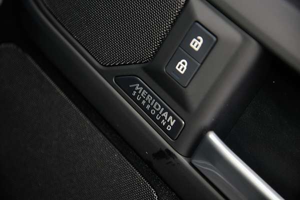 2025 Land Rover Defender 110 D350 X-Dynamic HSE L663