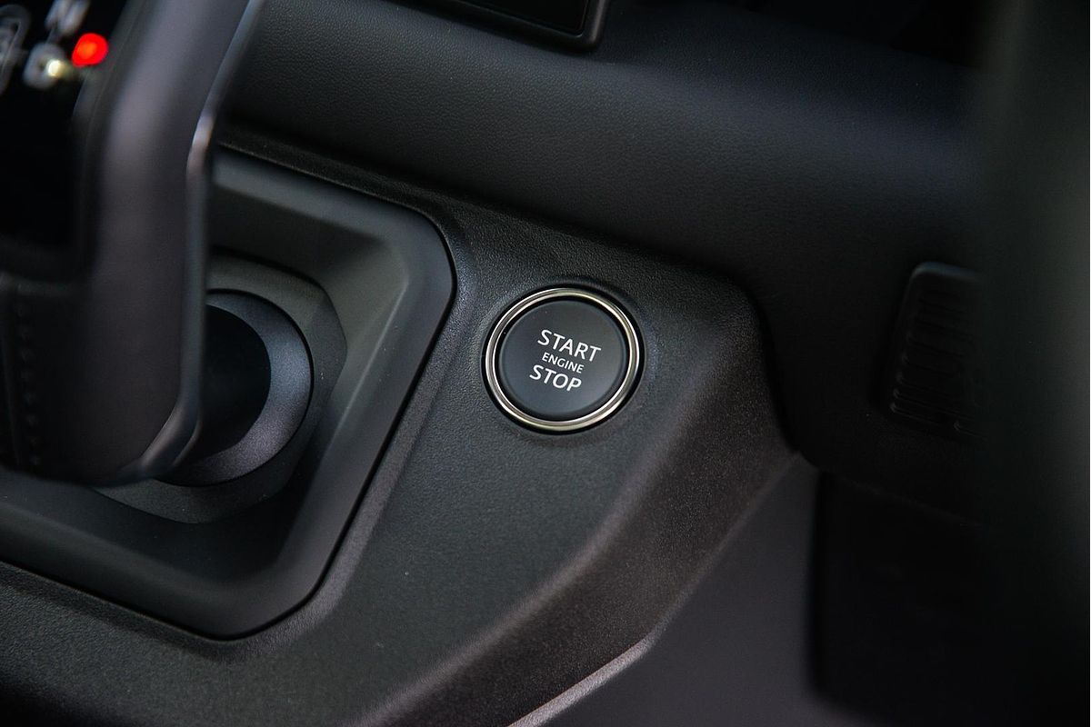 2025 Land Rover Defender 110 D350 X-Dynamic HSE L663