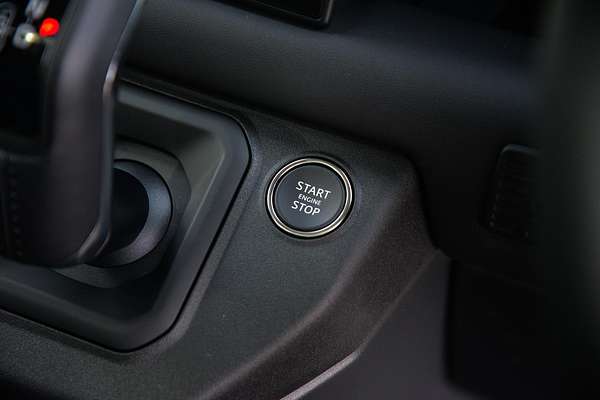 2025 Land Rover Defender 110 D350 X-Dynamic HSE L663
