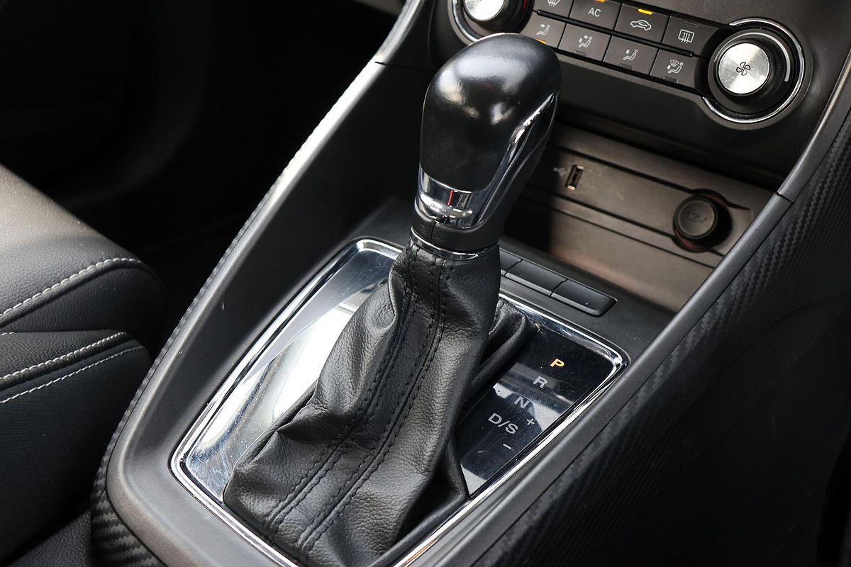 2020 MG ZS Essence AZS1
