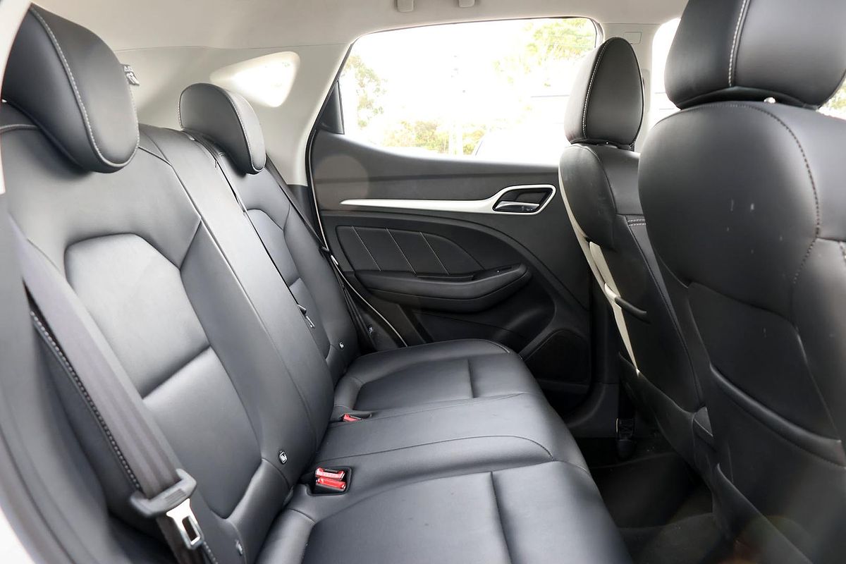 2020 MG ZS Essence AZS1