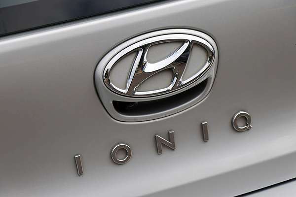 2019 Hyundai IONIQ Electric Premium AE.2
