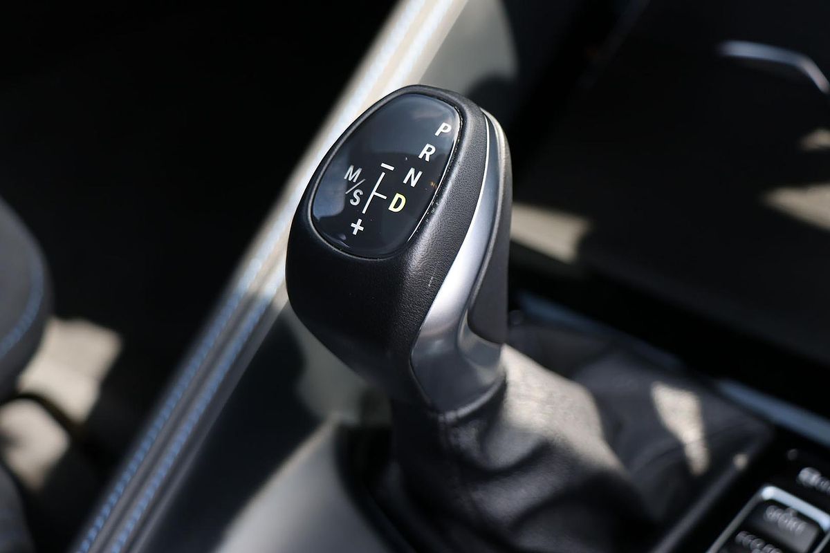 2016 BMW X1 sDrive20i F48
