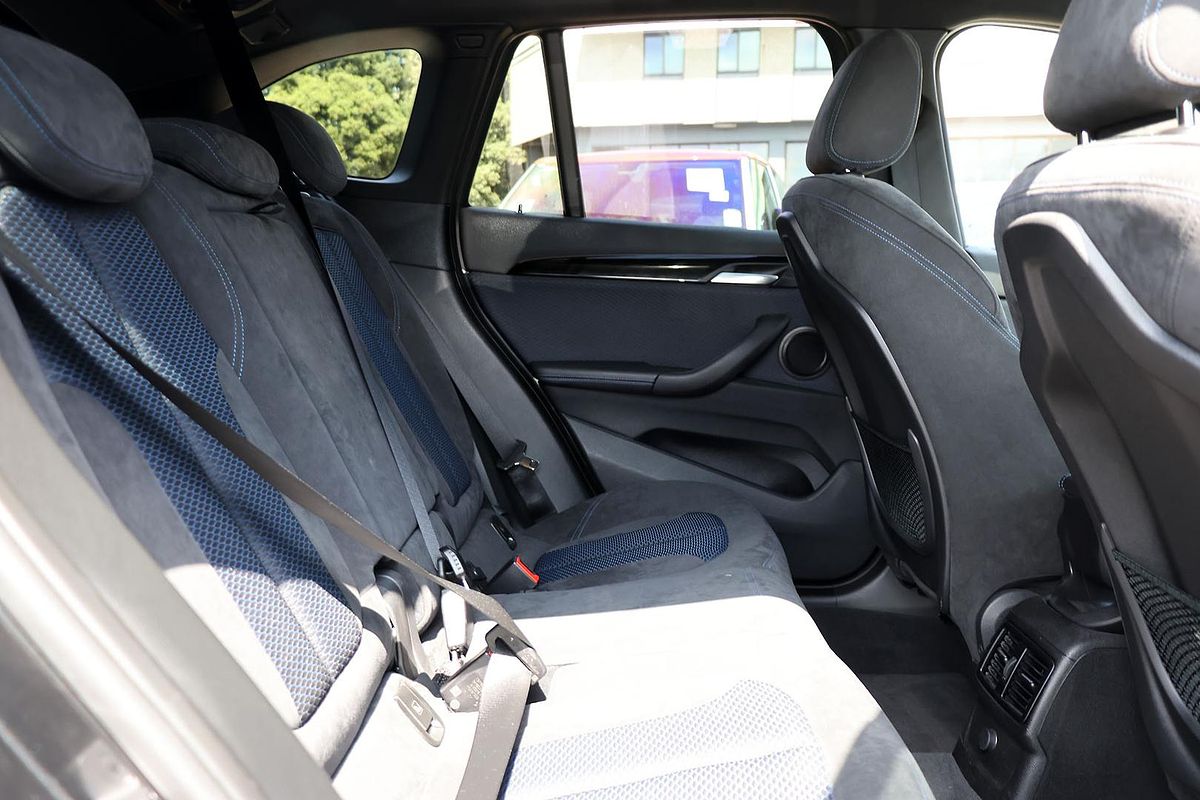 2016 BMW X1 sDrive20i F48