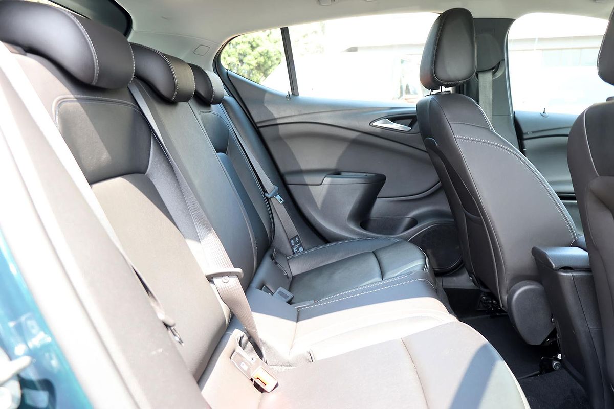 2018 Holden Astra RS-V BK