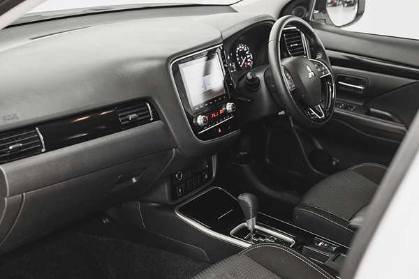 2020 Mitsubishi Outlander ES ZL