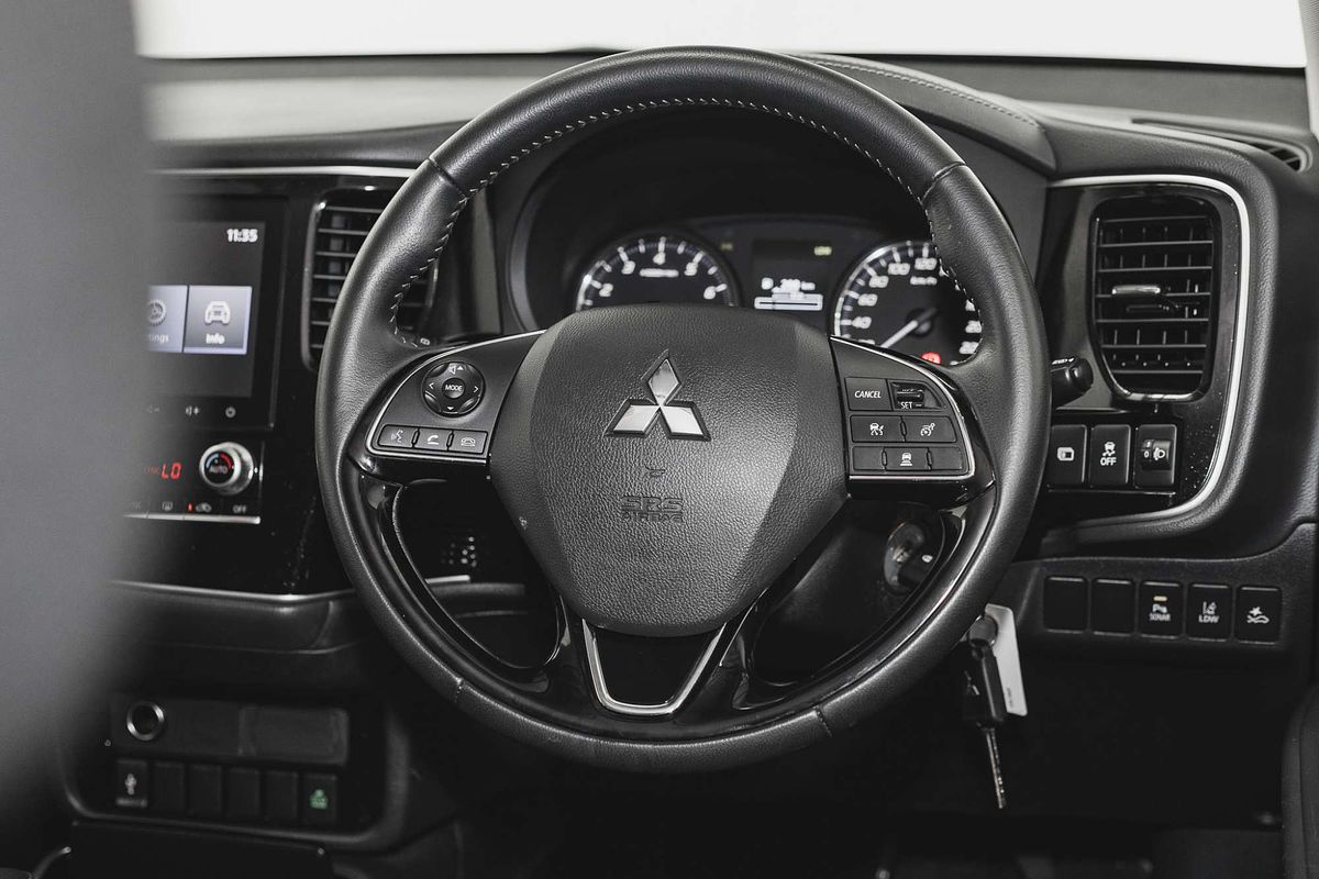 2020 Mitsubishi Outlander ES ZL