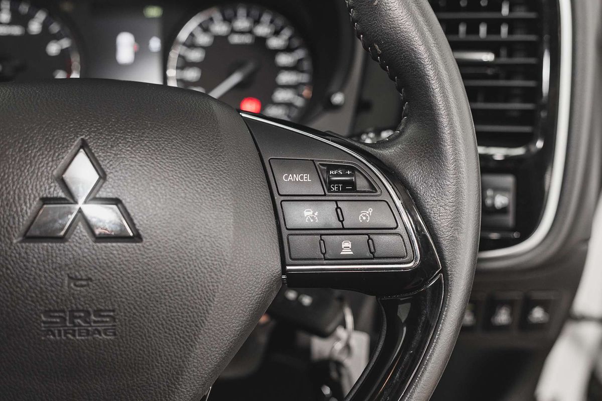 2020 Mitsubishi Outlander ES ZL