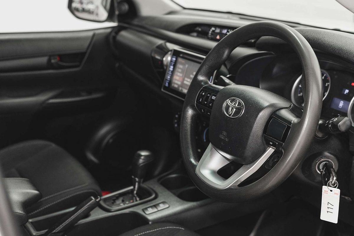 2019 Toyota Hilux SR GUN126R 4X4