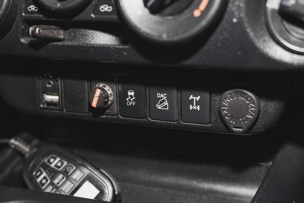 2019 Toyota Hilux SR GUN126R 4X4