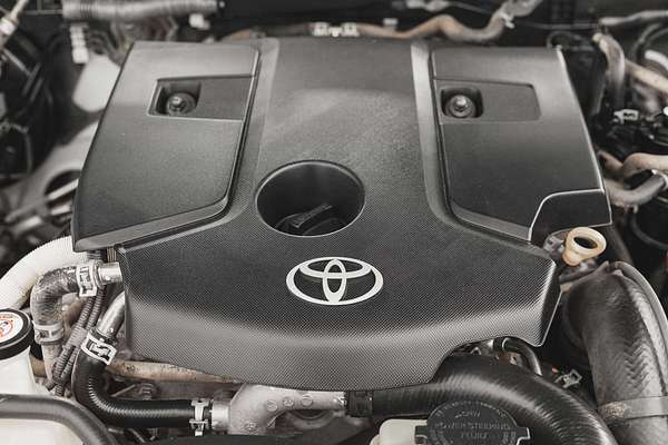 2019 Toyota Hilux SR GUN126R 4X4