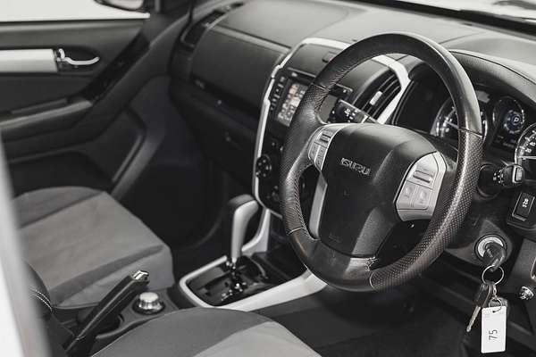 2018 Isuzu MU-X LS-M