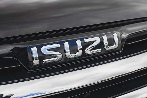 2021 Isuzu MU-X LS-T