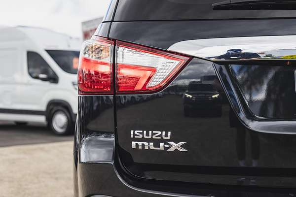 2021 Isuzu MU-X LS-T