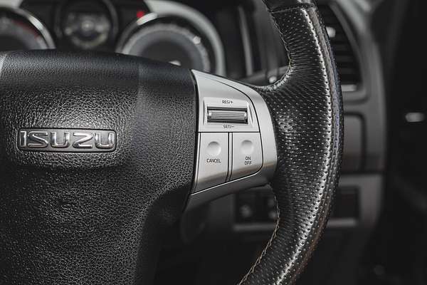 2021 Isuzu MU-X LS-T