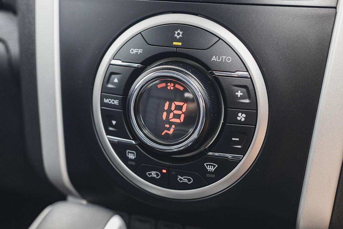 2021 Isuzu MU-X LS-T