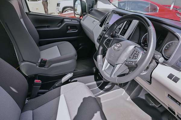 2019 Toyota Hiace Commuter GDH322R
