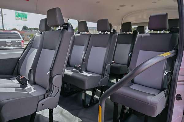 2019 Toyota Hiace Commuter GDH322R