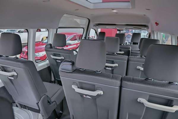 2019 Toyota Hiace Commuter GDH322R