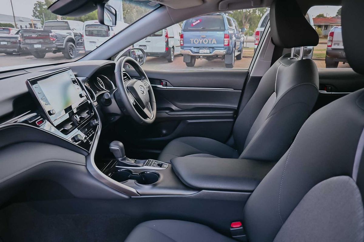 2021 Toyota Camry Ascent Sport AXVH70R