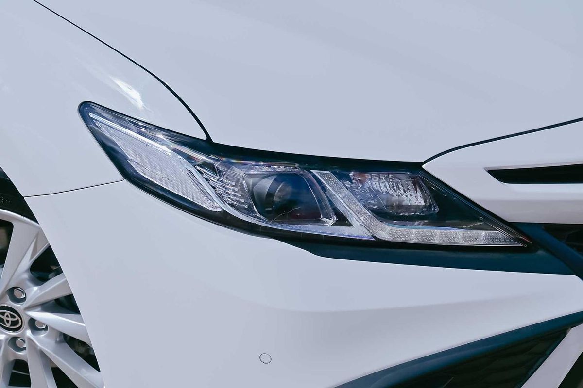 2021 Toyota Camry Ascent Sport AXVH70R