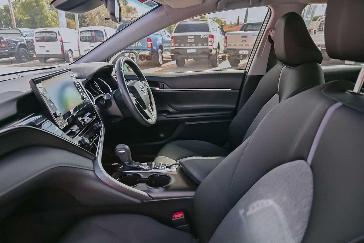 2021 Toyota Camry Ascent Sport AXVH70R