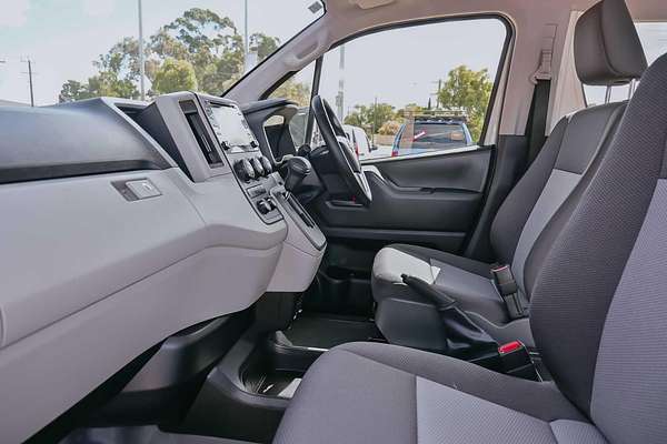 2019 Toyota Hiace Commuter GDH322R