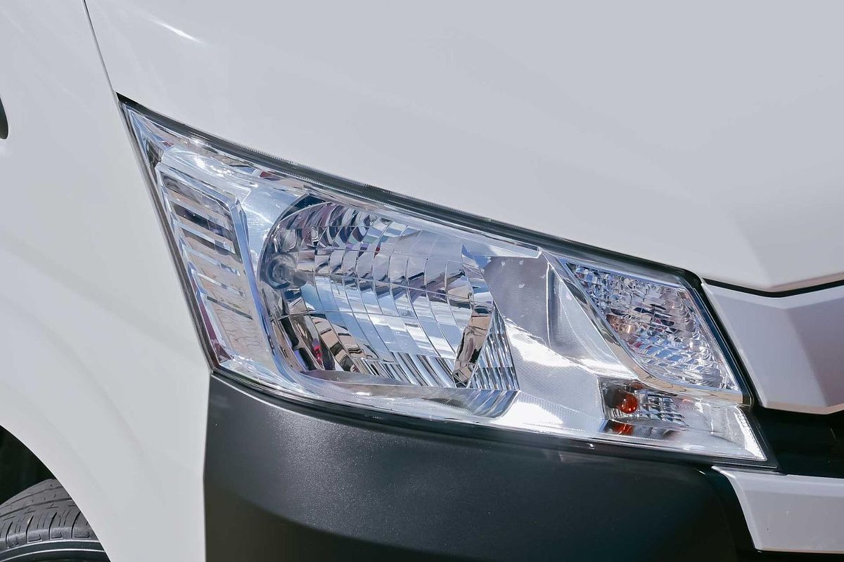 2019 Toyota Hiace Commuter GDH322R